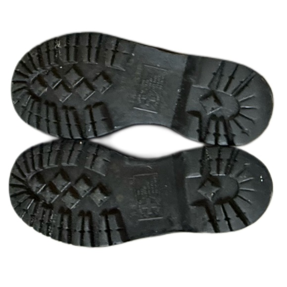 DR. MARTENS Holly Black Patent
Leather Platform Lace-Up Oxfords - Picture 12 of 17